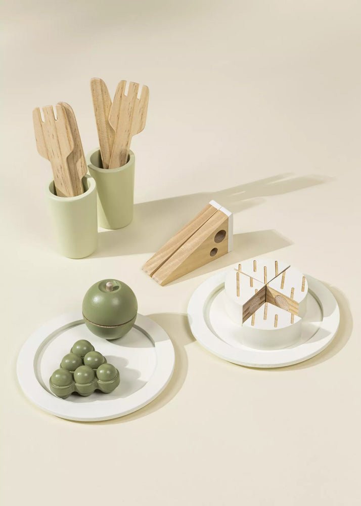 Coco Village Wooden Picnic Playset and Accessories - Image 4