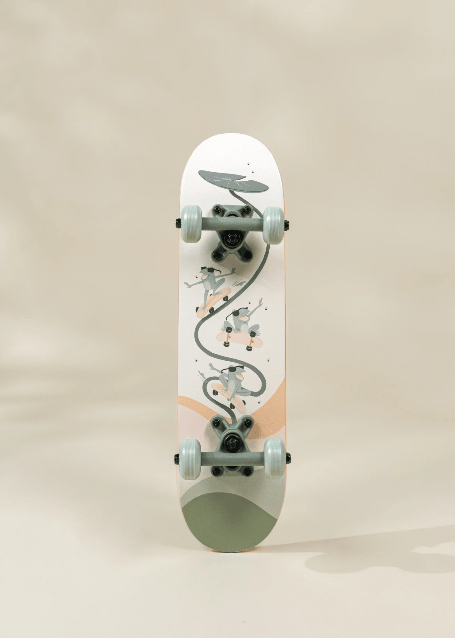 Coco Village Kids’ Wooden Classic Skateboard – Rolling Frogs - Image 3