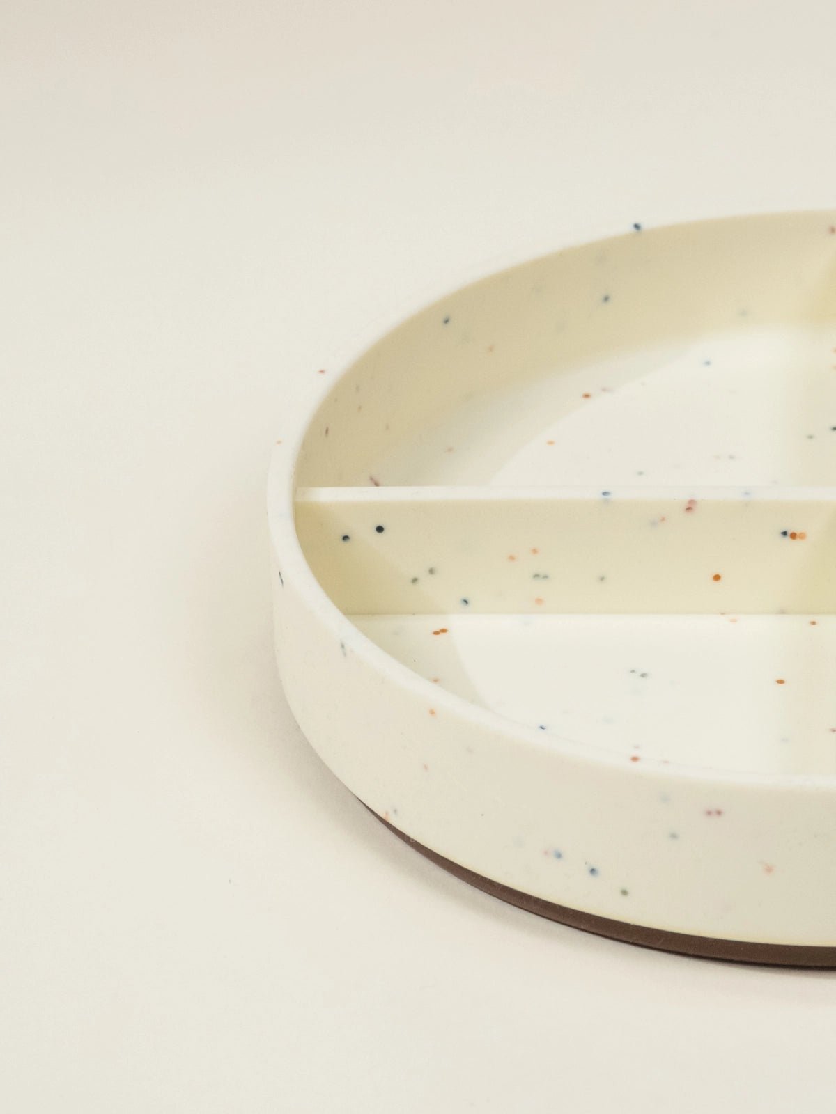 Coco Village Silicone Baby Suction Divided Plate – Pottery Collection - Image 3