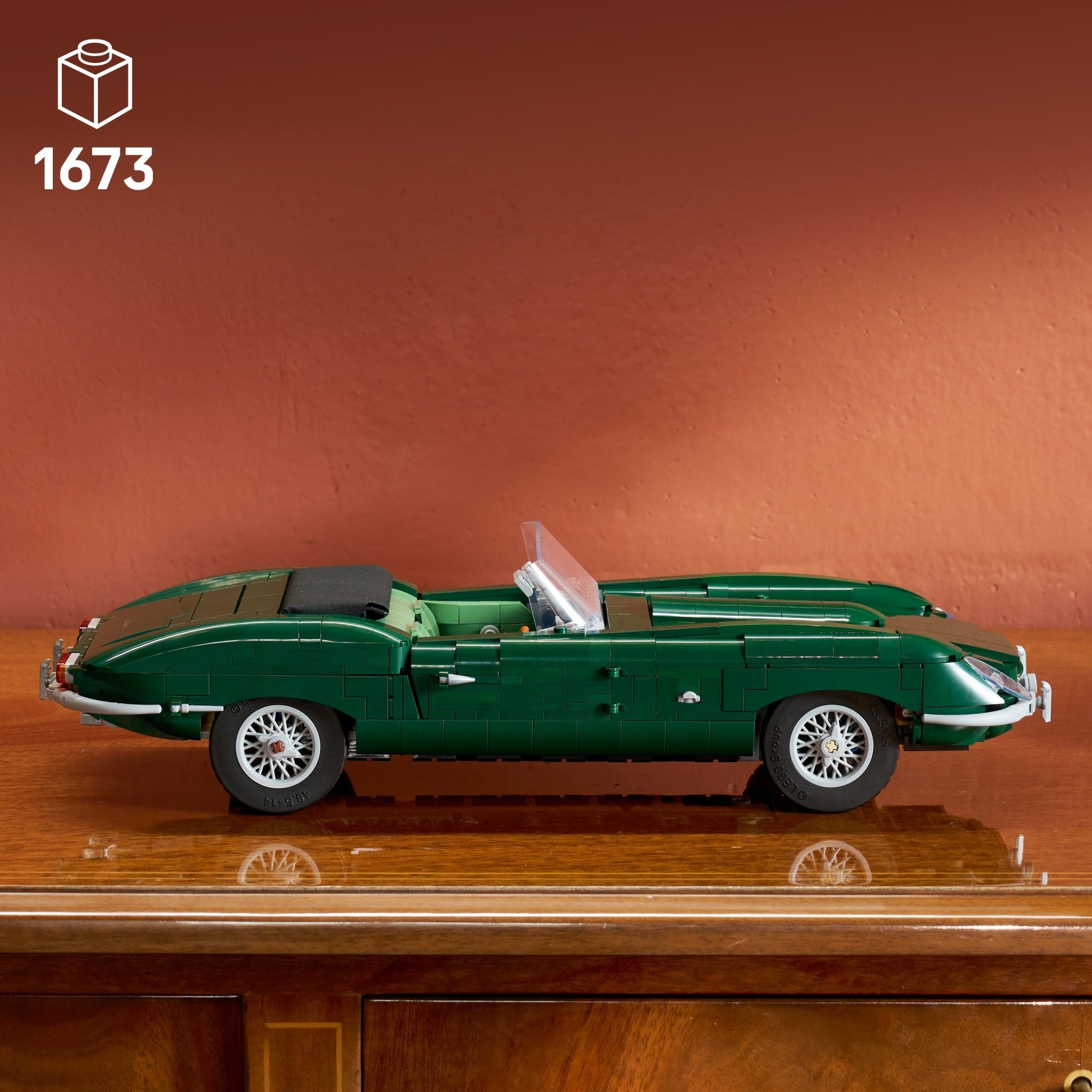 Premium LEGO® Icons Jaguar E-Type Building Set 11381 - Image 2
