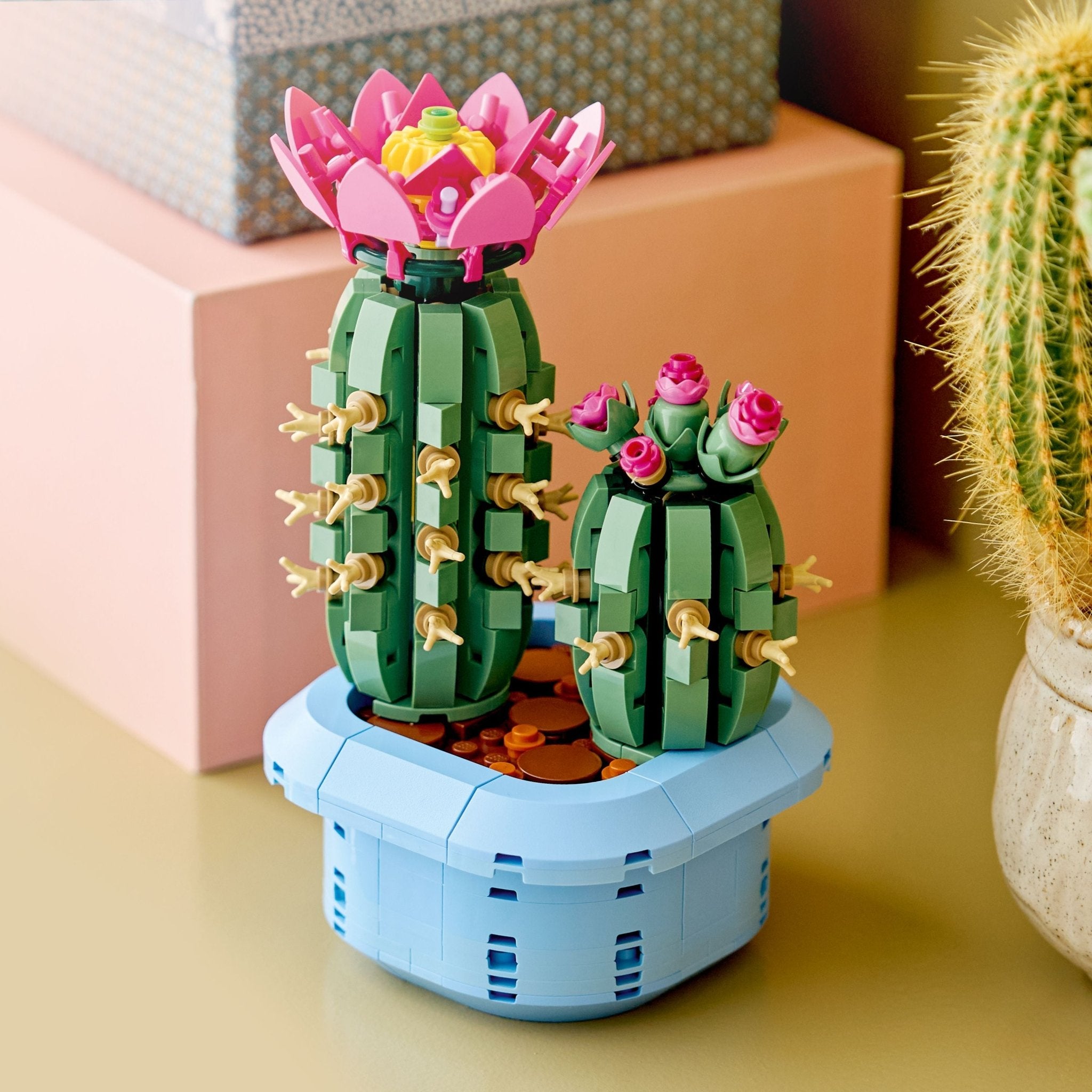 LEGO® Botanicals LEGO® Flowering Cactus Plants Decor 11509 - Image 2