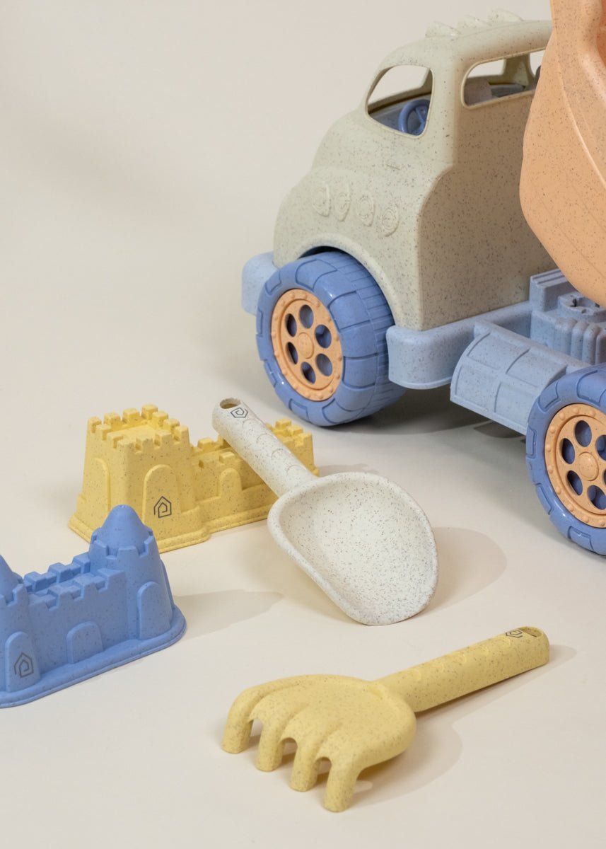 Coco Village Oversized 5-Piece Wheat Straw Sand Toy Set – Dump Truck & Accessories - Image 4