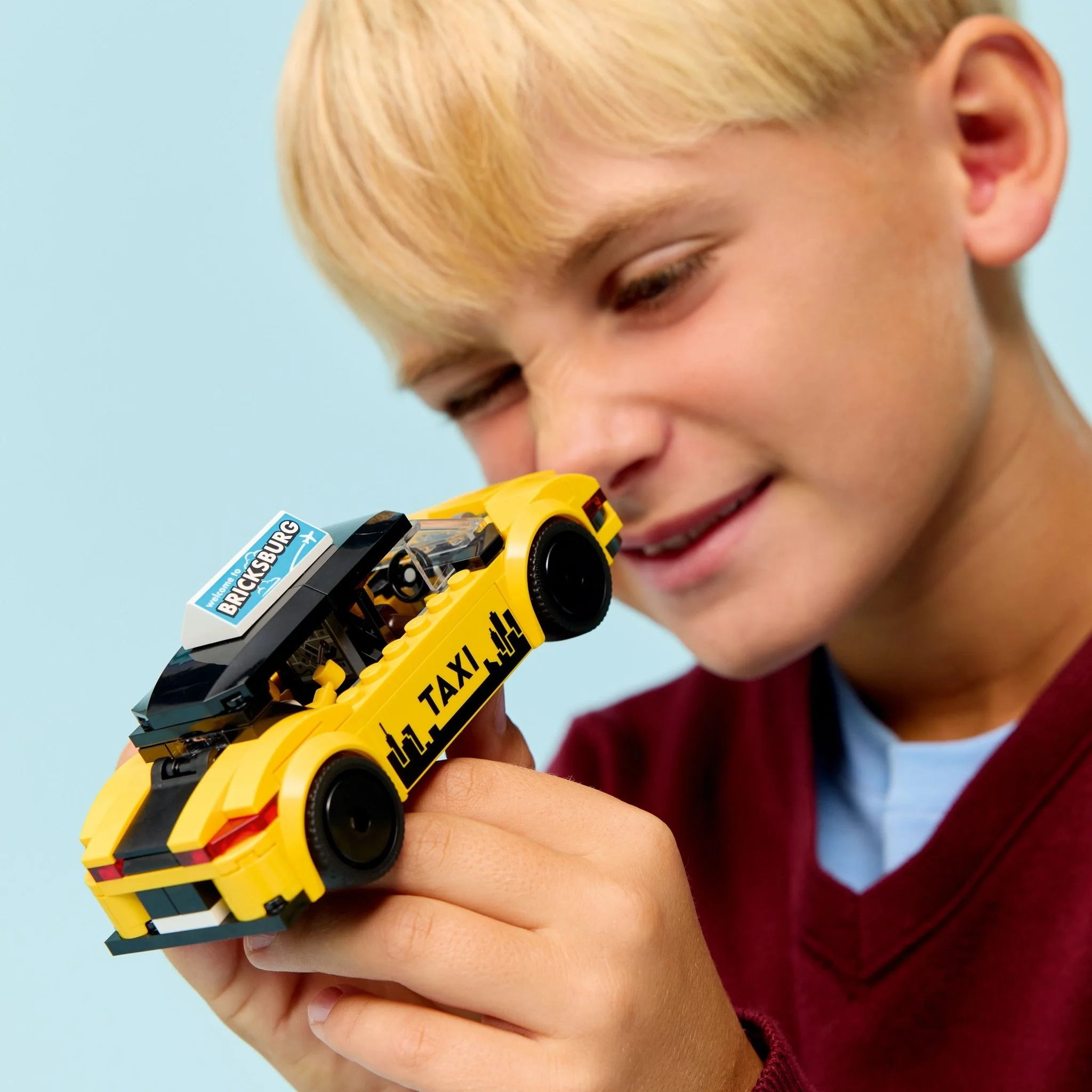 LEGO® Yellow Taxi 60487 - Image 4