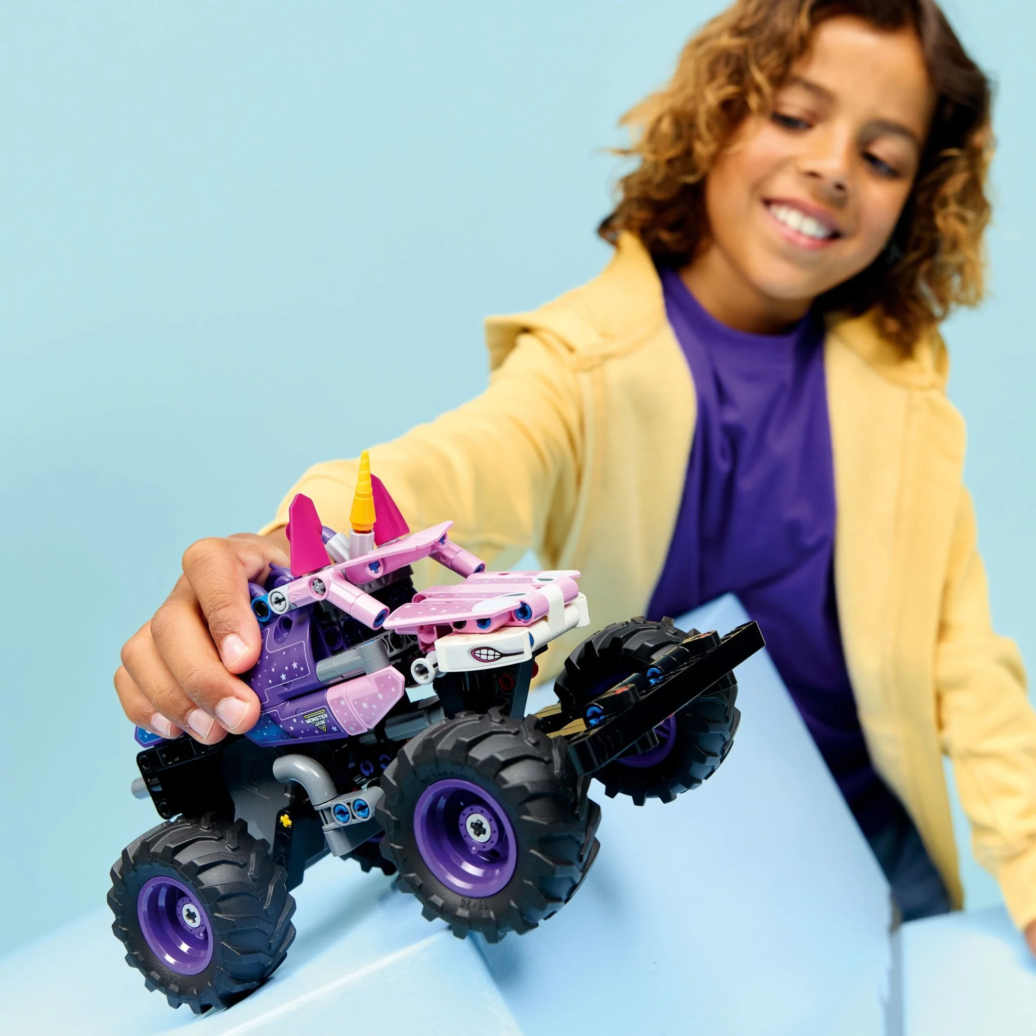 LEGO® Technic LEGO® Monster Jam Sparkle Smash Pull-Back Toy 42220 - Image 5